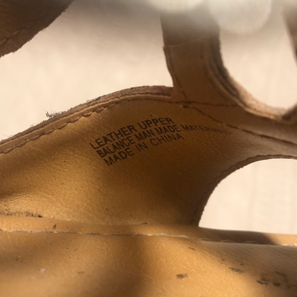 b.o.c. Wedge sandal metallic sz 8 - Picture 10 of 11